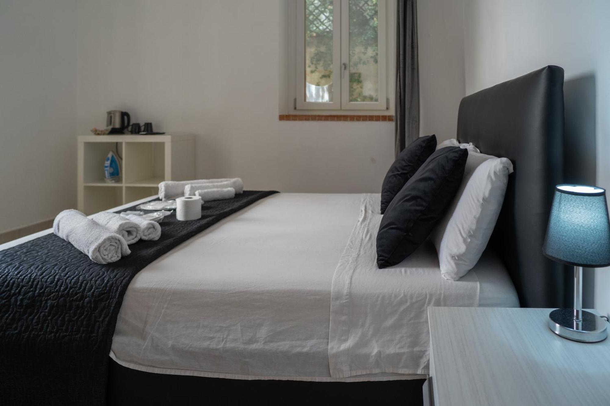 Whitehouse Bed & Breakfast Lecce Luaran gambar